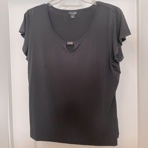 East 5th short sleeve blouse top size XLarge- black. Has pretty keyhole detail